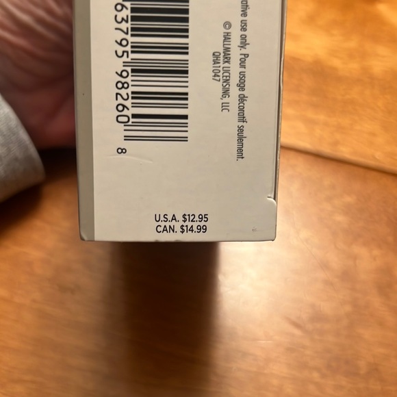 NIB Hallmark “Star-Spangled Bear” Keepsake Cupcake ornament. - Picture 4 of 10